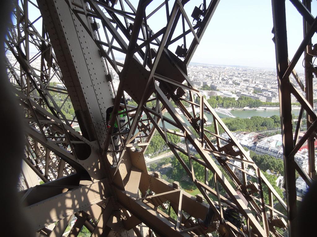 2013_08_Paris_b_Tour_Eiffel (41).JPG